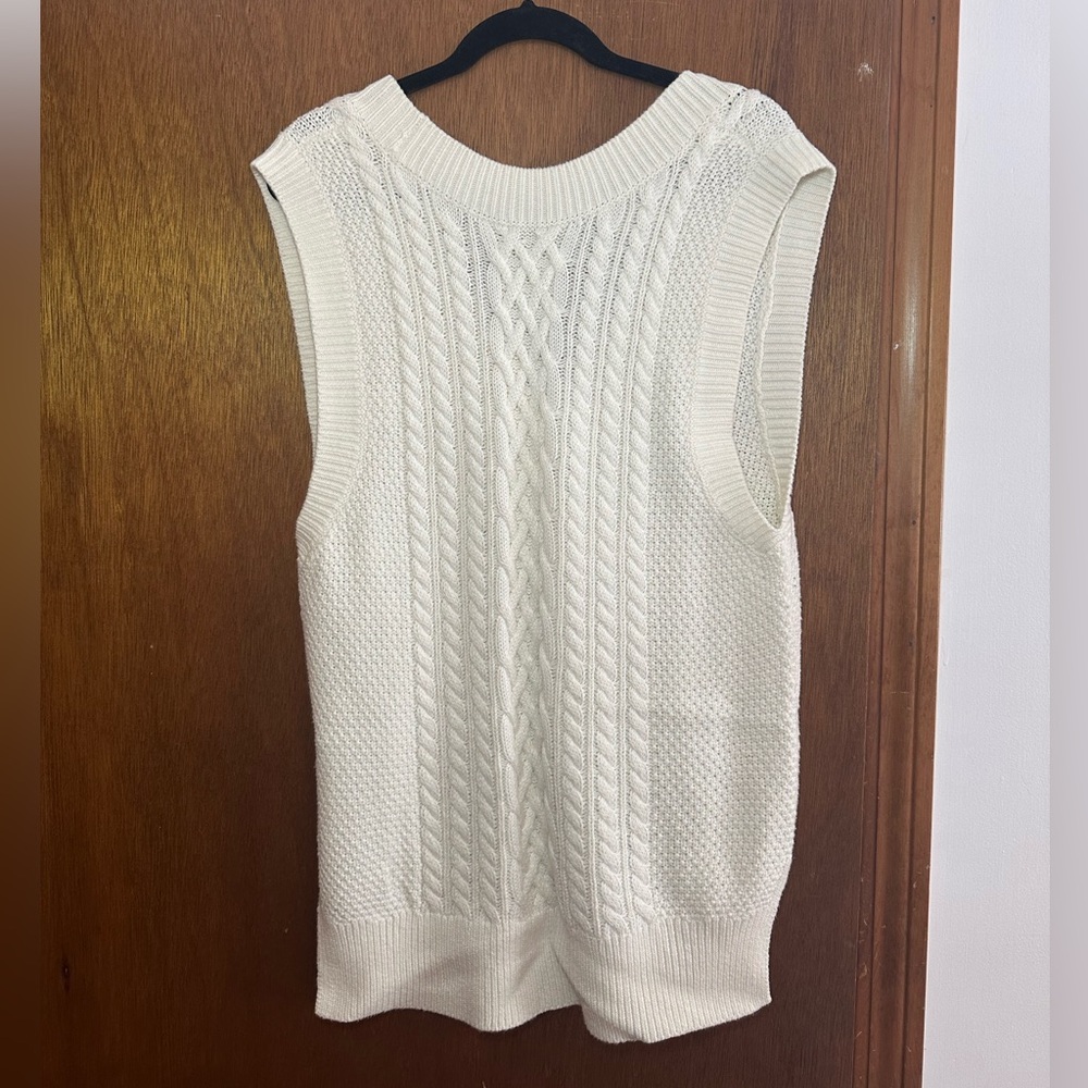 A&F Abercrombie Oversized Cable Knit Sweater Vest… - image 3